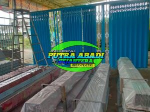 PINTU HARMONIKA JOMBANG,HARGA PINTU HARMONIKA,PINTU HARMONIKA SURABAYA,PINTU HARMONIKA MOJOAGUNG,PINTU HARMONIKA TUBAN,BENGKEL LAS PINTU HARMONIKA,PINTU HARMONIKA TERDEKAT,PEMBUATAN PINTU HARMONIKA,PINTU HARMONIKA,JASA PEMBUATAN PINTU HARMONIKA,TERDEKAT