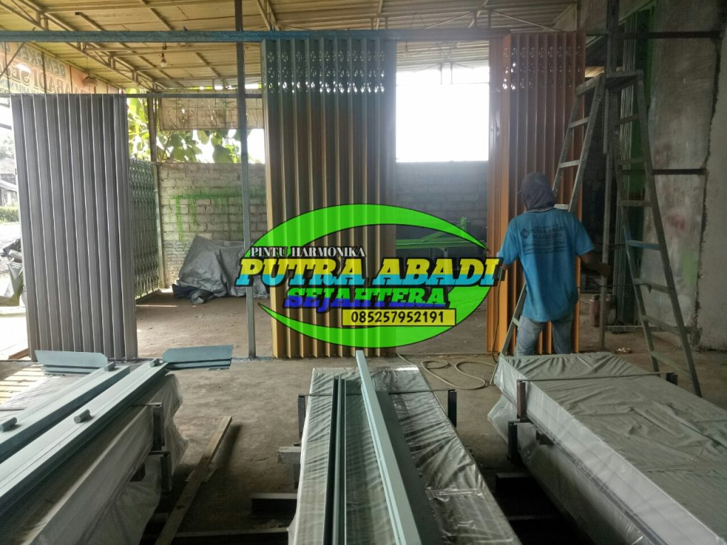 Keunggulan Pintu Toko Harmonika Kualitas Super