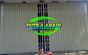 PINTU HARMONIKA JOMBANG,HARGA PINTU HARMONIKA,PINTU HARMONIKA SURABAYA,PINTU HARMONIKA MOJOAGUNG,PINTU HARMONIKA TUBAN,BENGKEL LAS PINTU HARMONIKA,PINTU HARMONIKA TERDEKAT,PEMBUATAN PINTU HARMONIKA,PINTU HARMONIKA,JASA PEMBUATAN PINTU HARMONIKA TERDEKAT