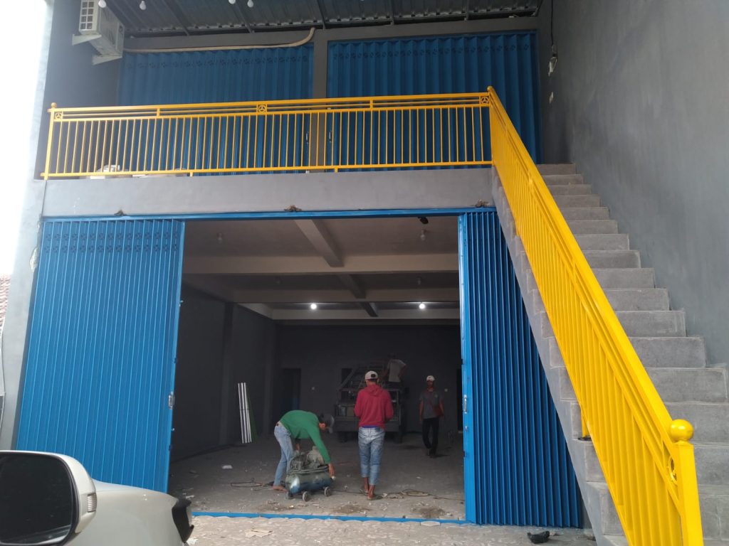 PINTU HARMONIKA JOMBANG,PINTU HARMONIKA SURABAYA,PINTU HARMONIKA MOJOAGUNG,PINTU HARMONIKA TUBAN,HARGA PINTU HARMONIKA,BENGKEL LAS PINTU HARMONIKA,PINTU HARMONIKA TERDEKAT,PEMBUATAN PINTU HARMONIKA,PINTU HARMONIKA,JASA PEMBUATAN PINTU HARMONIKA TERDEKAT