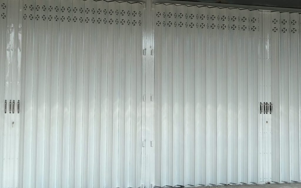 PINTU HARMONIKA JOMBANG,PINTU HARMONIKA SURABAYA,PINTU HARMONIKA MOJOAGUNG,PINTU HARMONIKA TUBAN,HARGA PINTU HARMONIKA,BENGKEL LAS PINTU HARMONIKA,PINTU HARMONIKA TERDEKAT,PEMBUATAN PINTU HARMONIKA,PINTU HARMONIKA,JASA PEMBUATAN PINTU HARMONIKA TERDEKAT