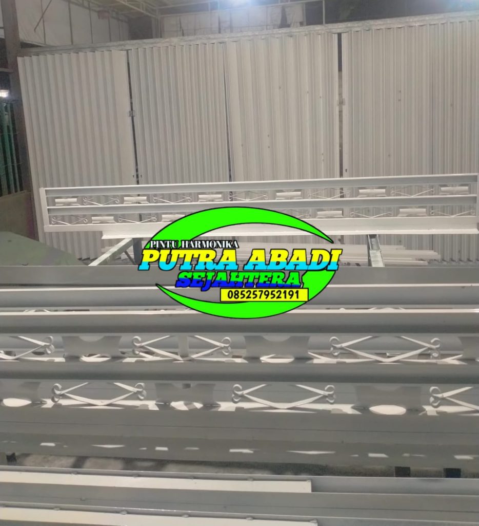 PINTU HARMONIKA JOMBANG,PINTU HARMONIKA SURABAYA,PINTU HARMONIKA MOJOAGUNG,PINTU HARMONIKA TUBAN,HARGA PINTU HARMONIKA,BENGKEL LAS PINTU HARMONIKA,PINTU HARMONIKA TERDEKAT,PEMBUATAN PINTU HARMONIKA,PINTU HARMONIKA,JASA PEMBUATAN PINTU HARMONIKA TERDEKAT